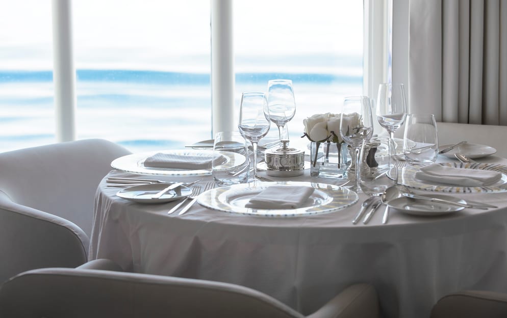 Ponant, Le Lyrial Gastronomic Restaurant ©PONANT François Lefebvre.jpg